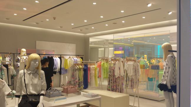 Pudong Shanghai Zhengda Plaza on the third floor Lily shop